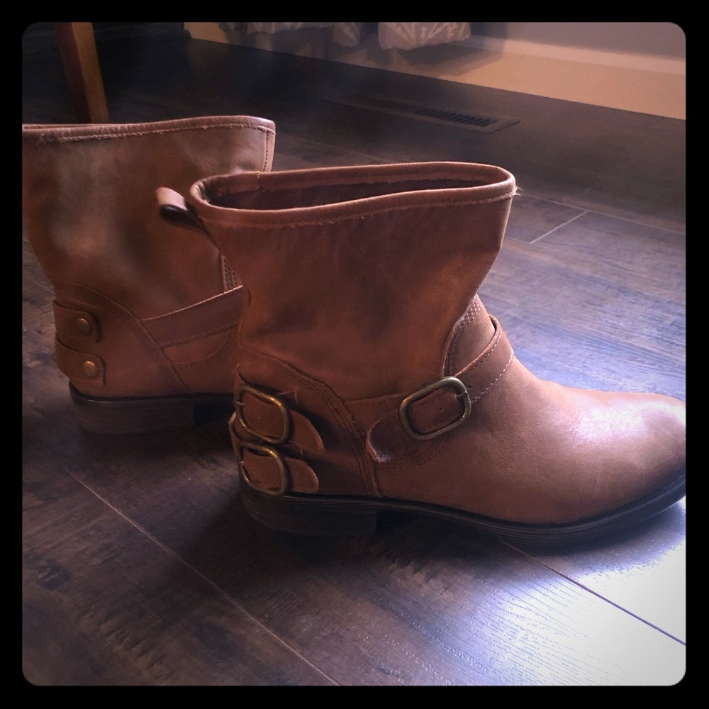 Lucky Brand ankle boot 8.5